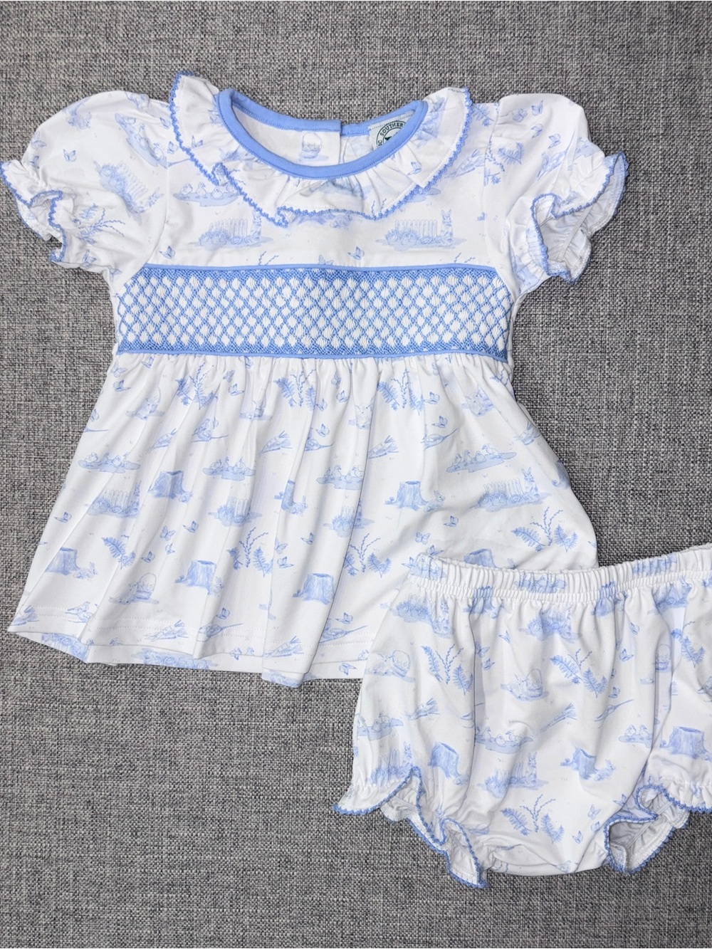Classic Southern Smocks 18m smocked Easter set EUC